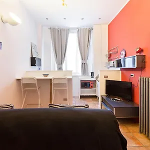 https://cosy-nest-isola-district-heart.it-lombardy.com