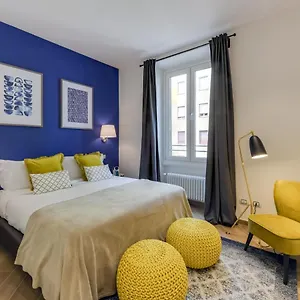 https://sweet-inn-moscova.it-lombardy.com