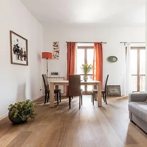 https://la-loggia-dei-re.sicilyhotelsitaly.net