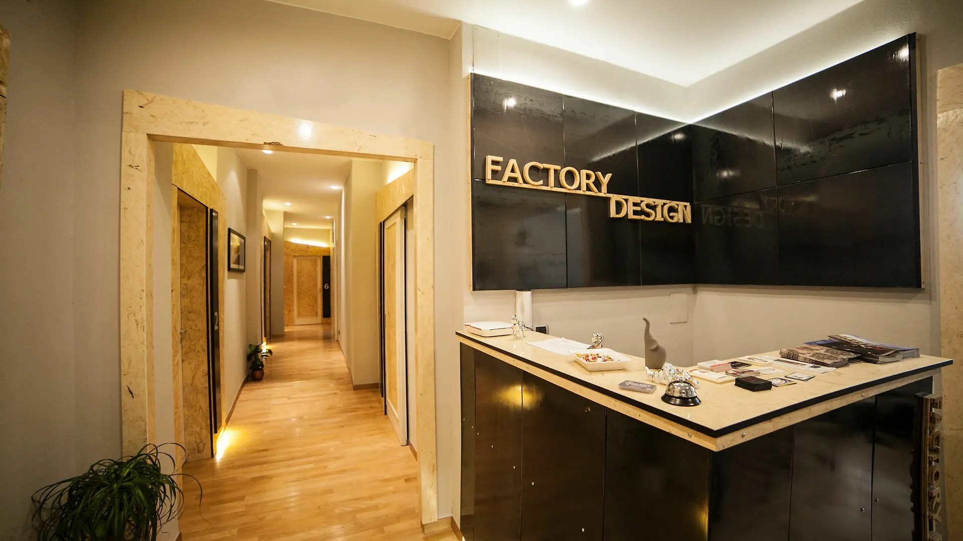 Factory Design Bed and Breakfast Νάπολη