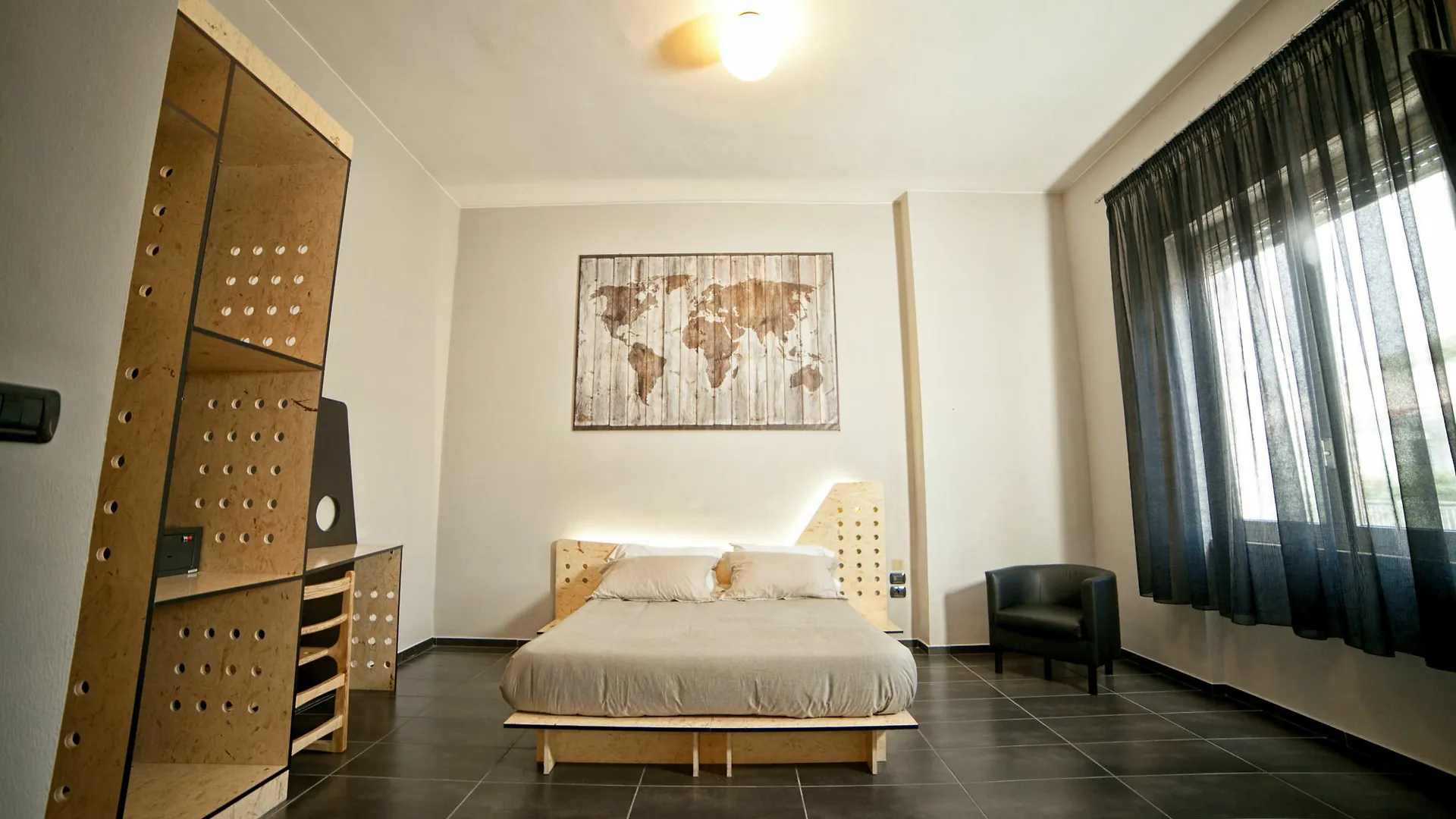 Factory Design Bed and Breakfast Νάπολη
